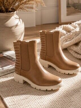 Journey Collection “True Comfort Foam” Ankle Boots – Size 7.5